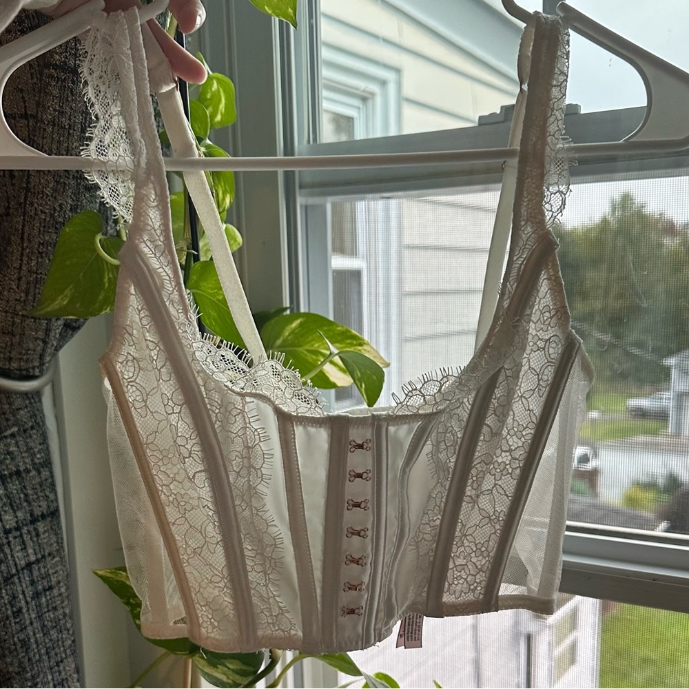 VS white corset XS